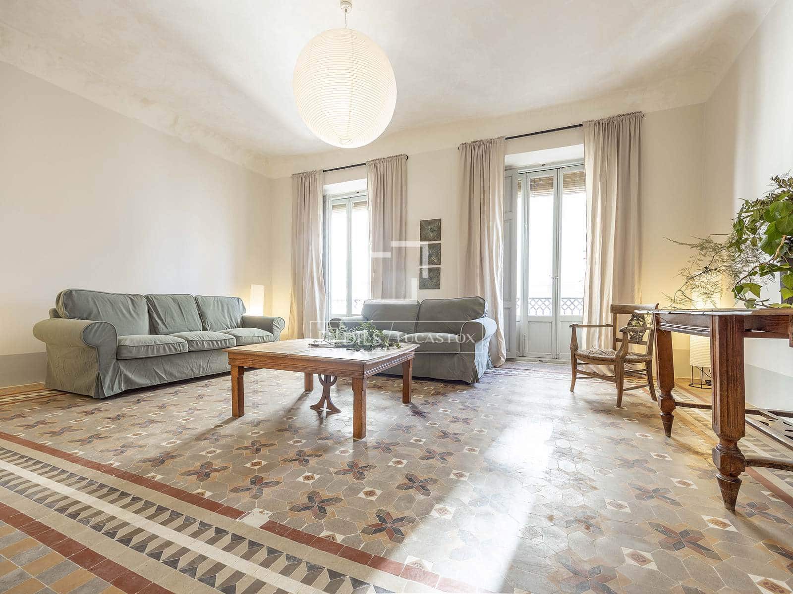 3 quarto Apartamento para arrendar em Valencia cidade - 2 500 € (Ref: 9484951)