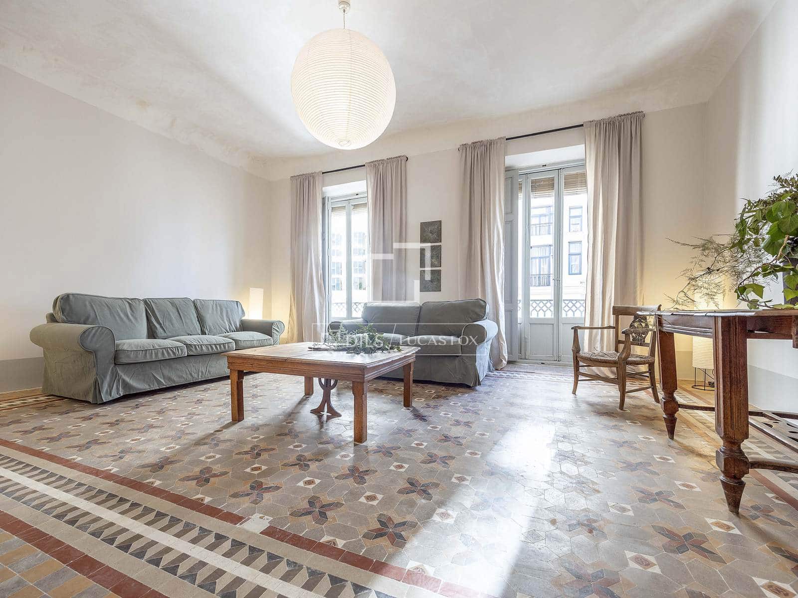 3 quarto Apartamento para arrendar em Valencia cidade - 2 500 € (Ref: 9484951)