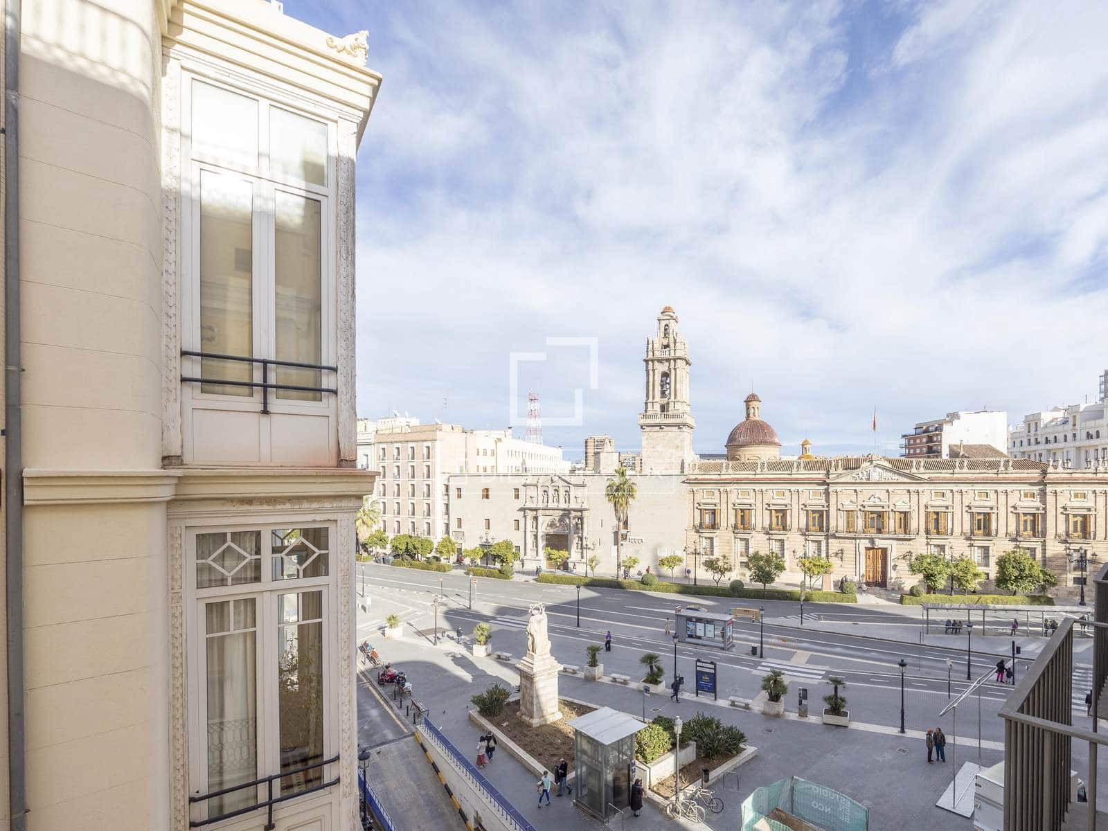 3 quarto Apartamento para arrendar em Valencia cidade - 2 500 € (Ref: 9484951)