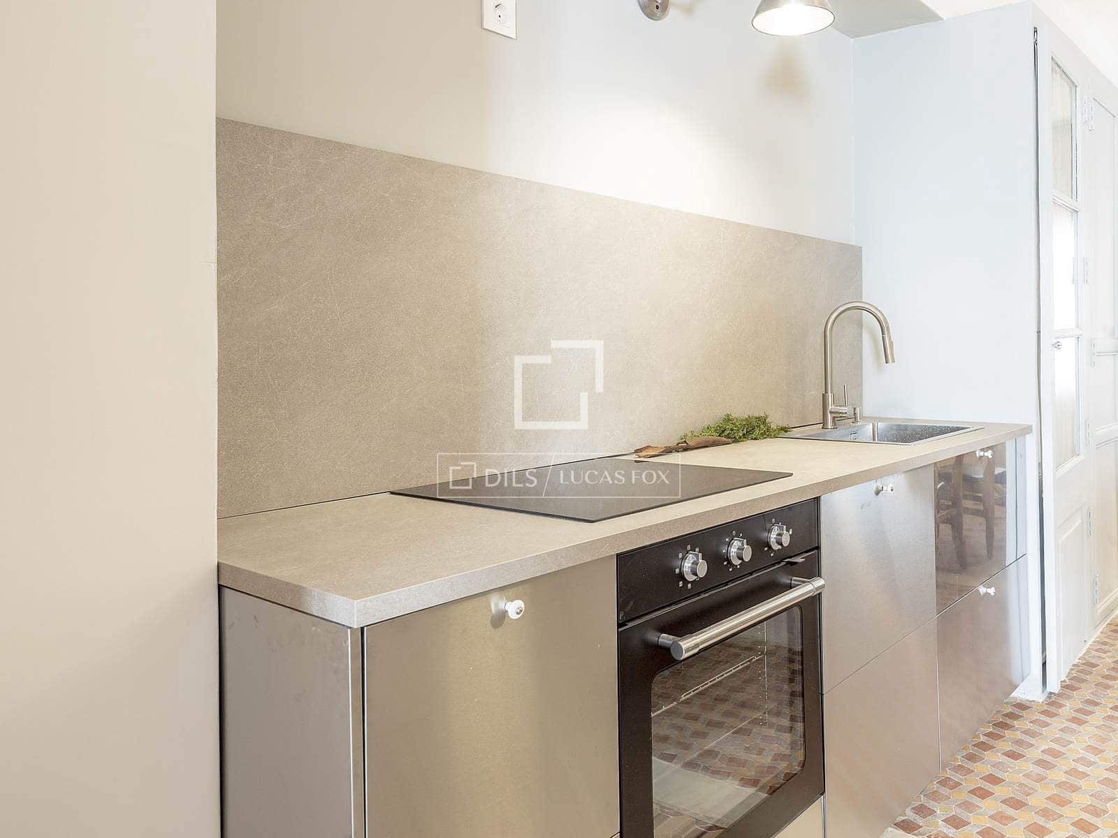 3 quarto Apartamento para arrendar em Valencia cidade - 2 500 € (Ref: 9484951)