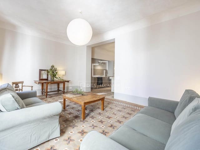 3 quarto Apartamento para arrendar em Valência cidade - 2 500 € (Ref: 9484951)