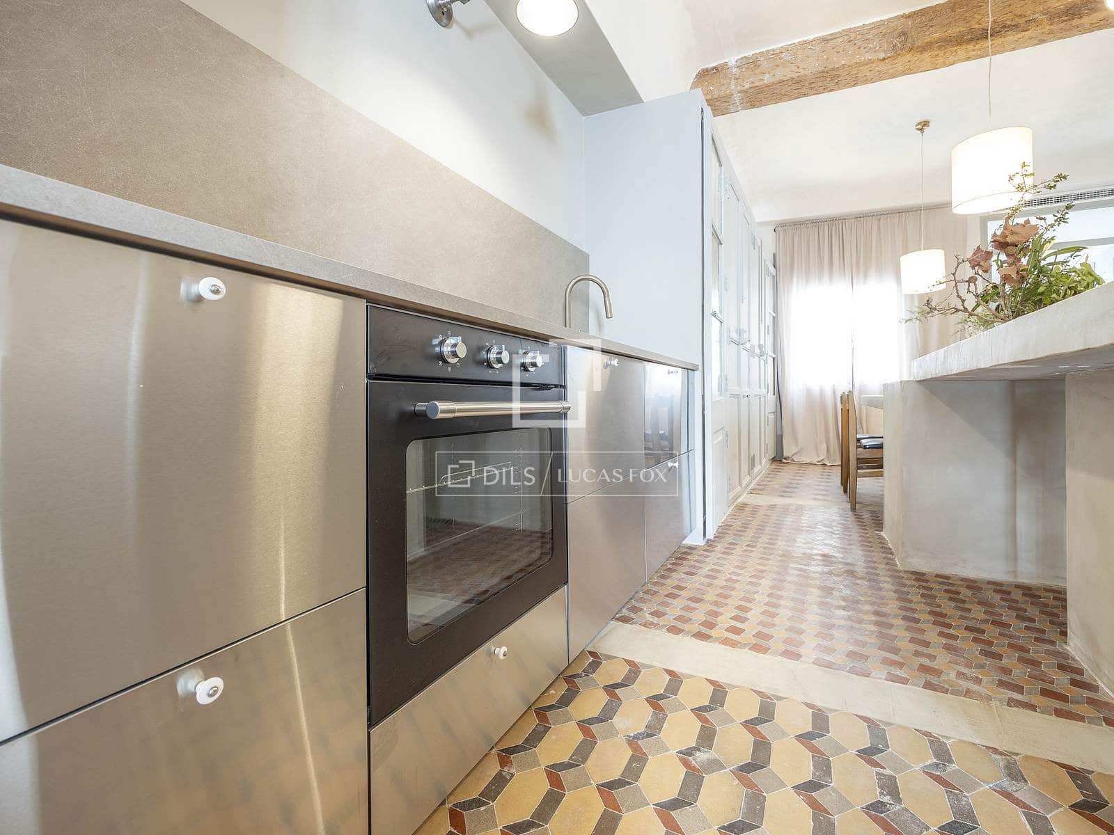 3 quarto Apartamento para arrendar em Valencia cidade - 2 500 € (Ref: 9484951)