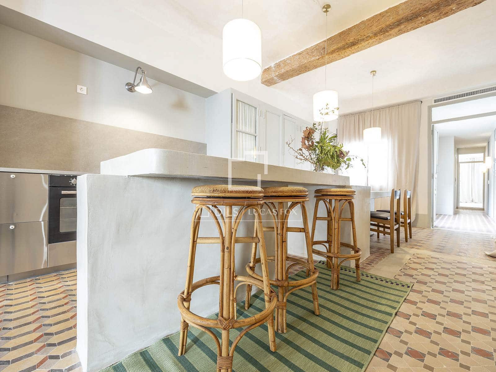 3 quarto Apartamento para arrendar em Valencia cidade - 2 500 € (Ref: 9484951)