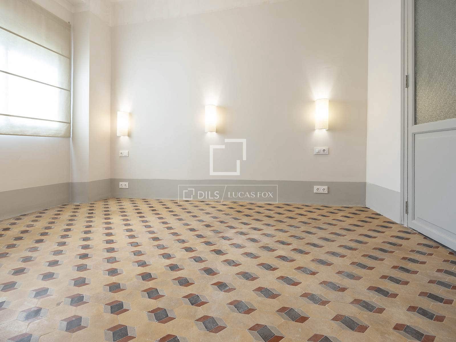 3 quarto Apartamento para arrendar em Valencia cidade - 2 500 € (Ref: 9484951)