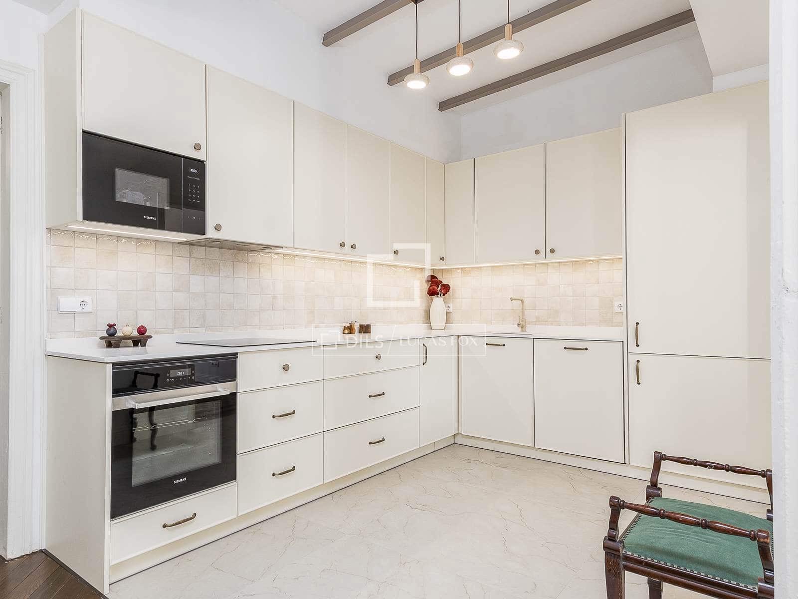 4 sovrum Lägenhet till salu i Barcelona stad - 1 470 000 € (Ref: 9487137)