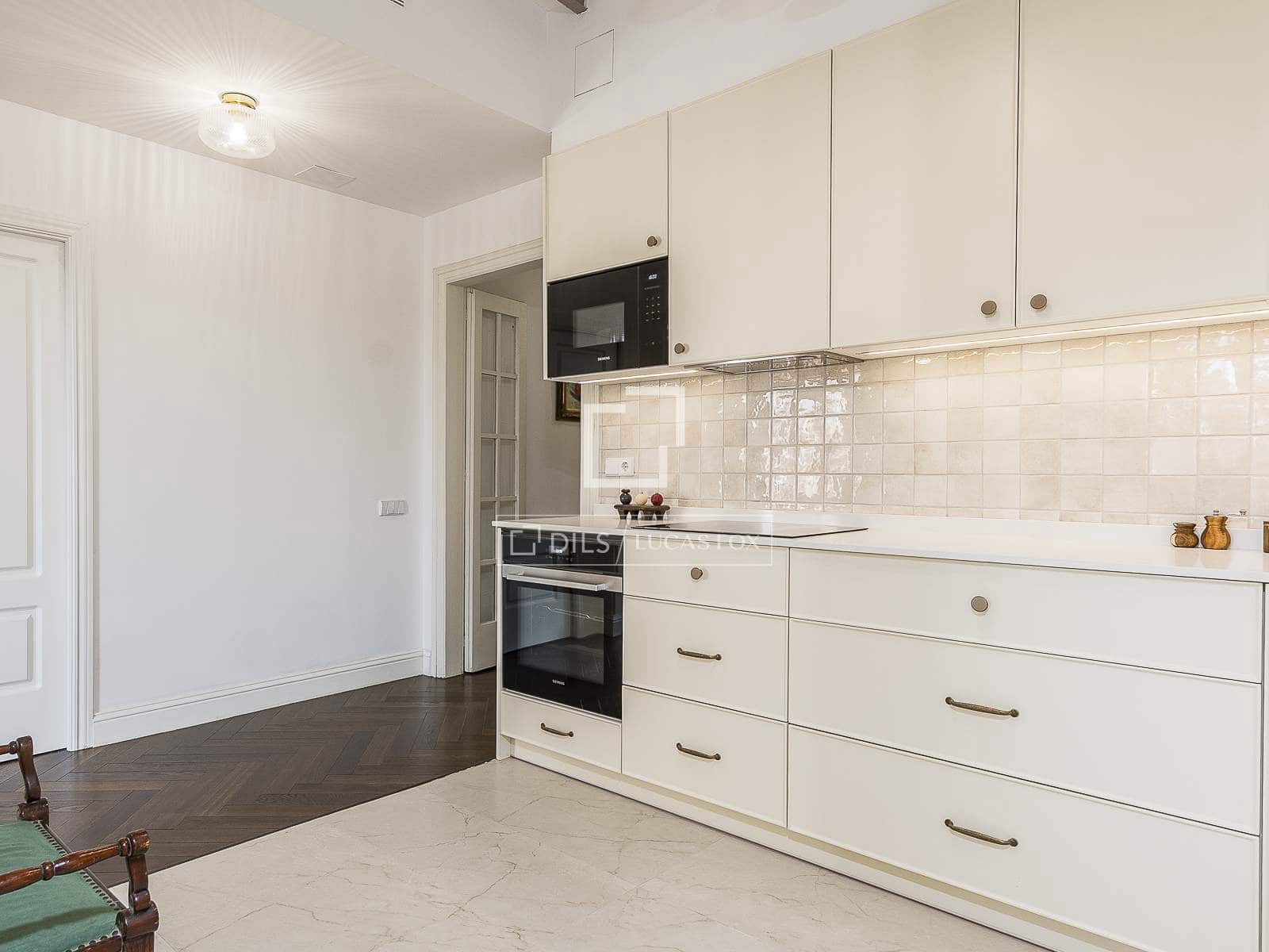 4 sovrum Lägenhet till salu i Barcelona stad - 1 470 000 € (Ref: 9487137)