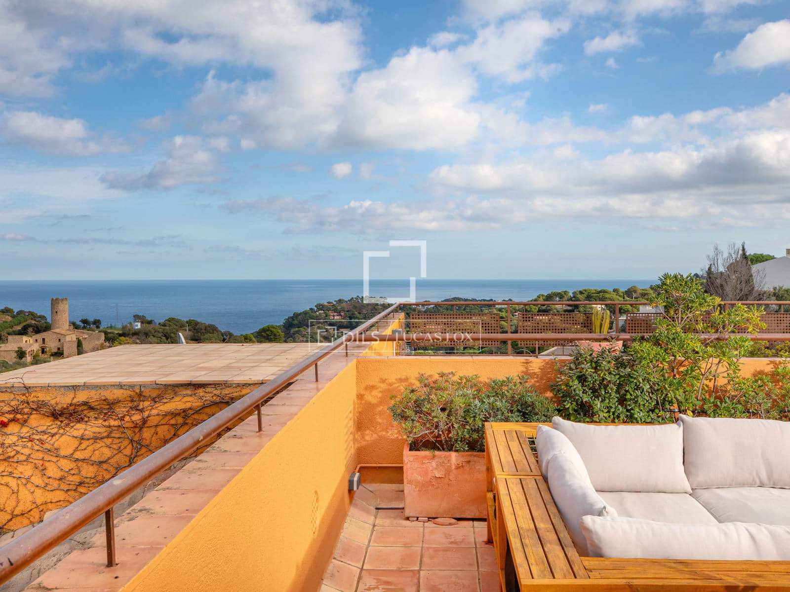 2 bedroom Apartment for sale in Begur with pool garage - € 650,000 (Ref: 9488534)