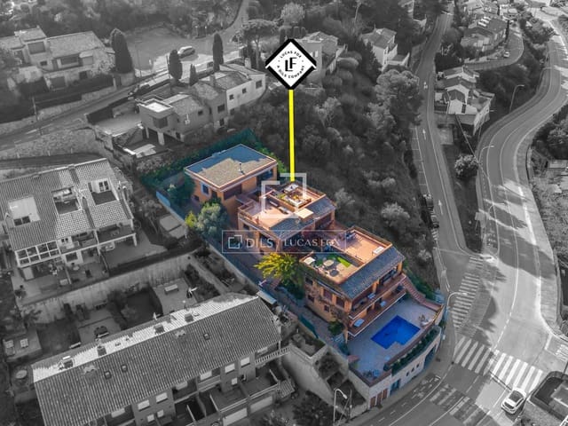 2 bedroom Apartment for sale in Begur with pool garage - € 650,000 (Ref: 9488534)