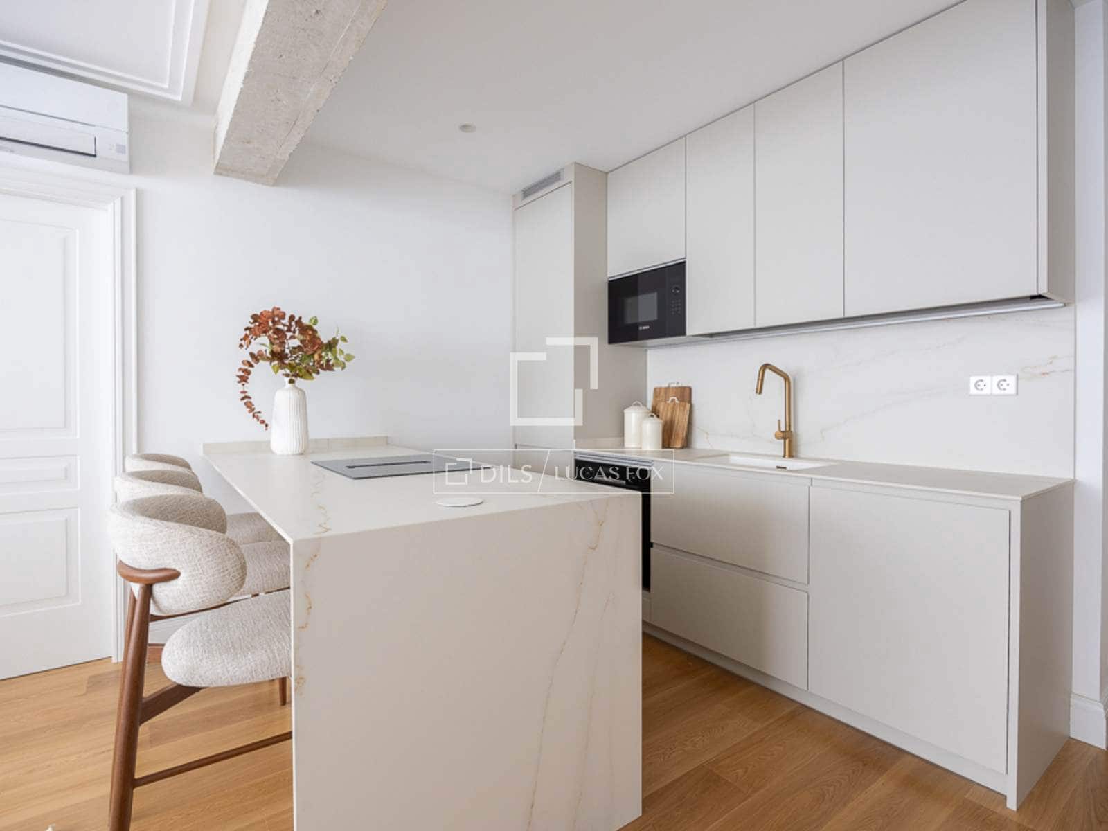 3 bedroom Apartment for sale in Madrid city - € 1,980,000 (Ref: 9488861)