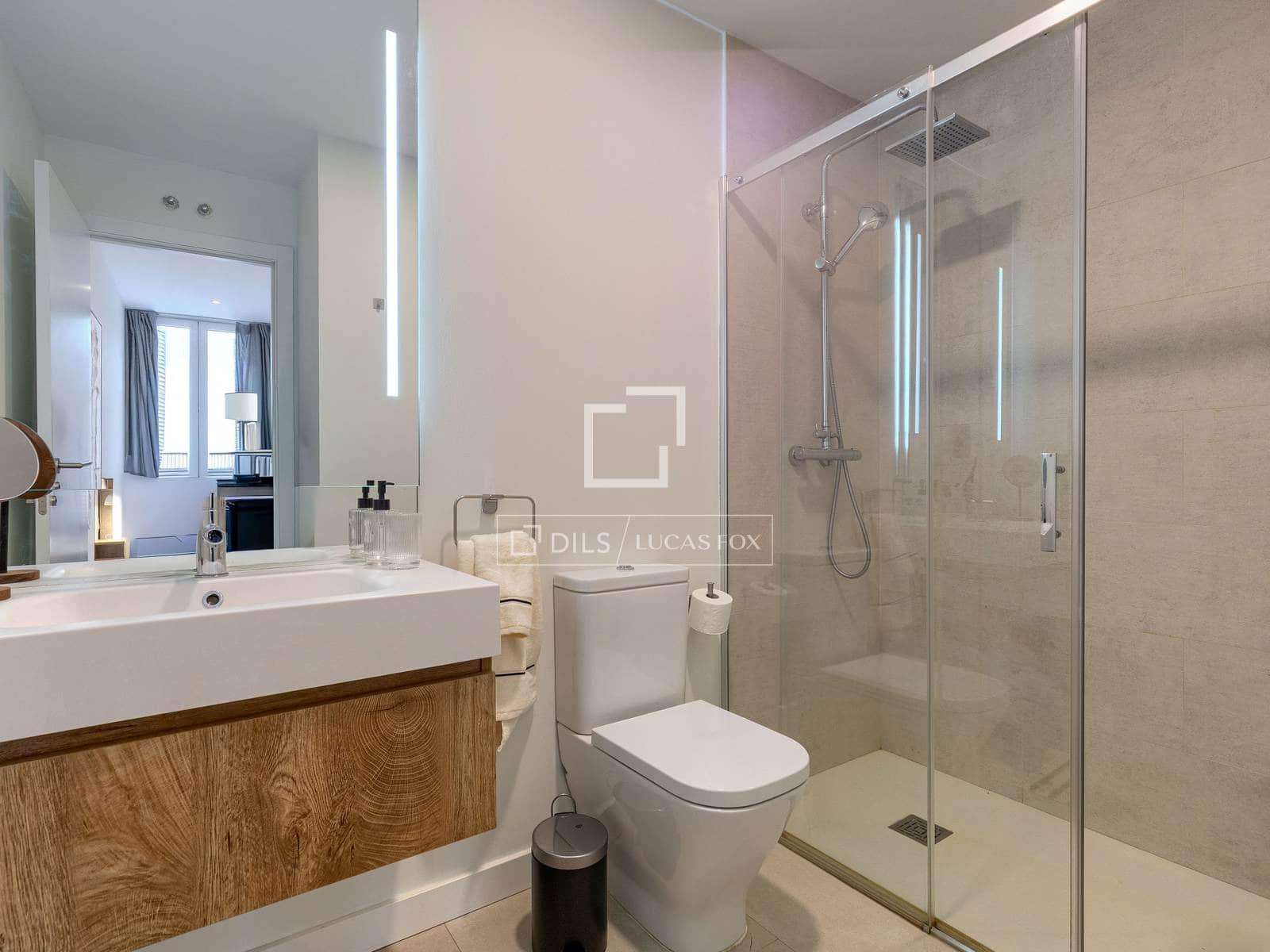 Apartamento de 2 habitaciones en Madrid ciudad en alquiler - 2.950 € (Ref: 9489759)