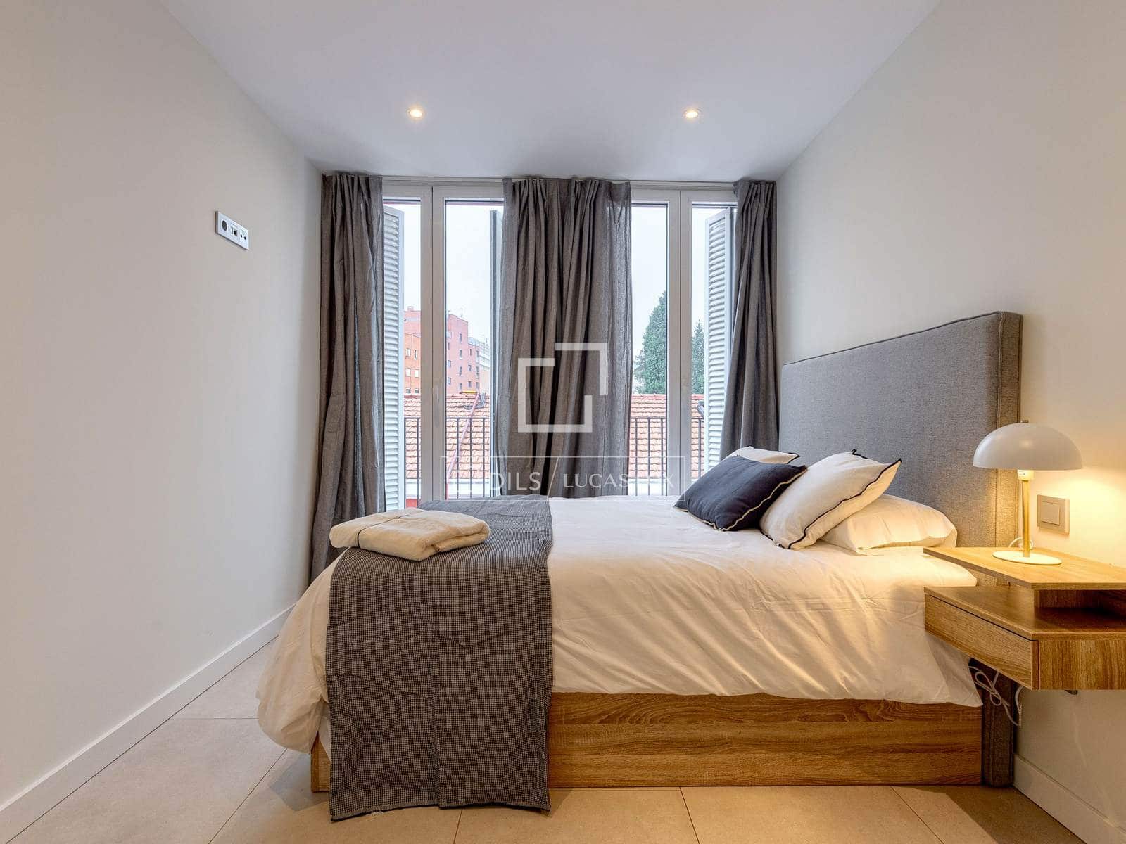 Apartamento de 2 habitaciones en Madrid ciudad en alquiler - 2.950 € (Ref: 9489759)