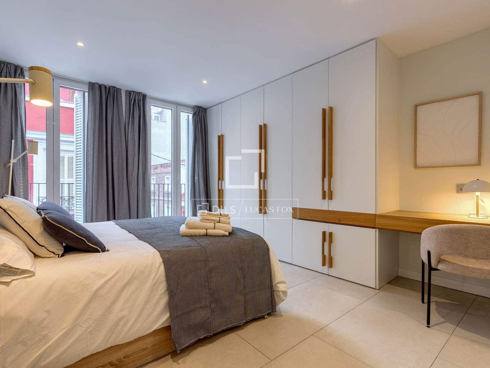 Apartamento de 2 habitaciones en Madrid ciudad en alquiler - 2.950 € (Ref: 9489759)