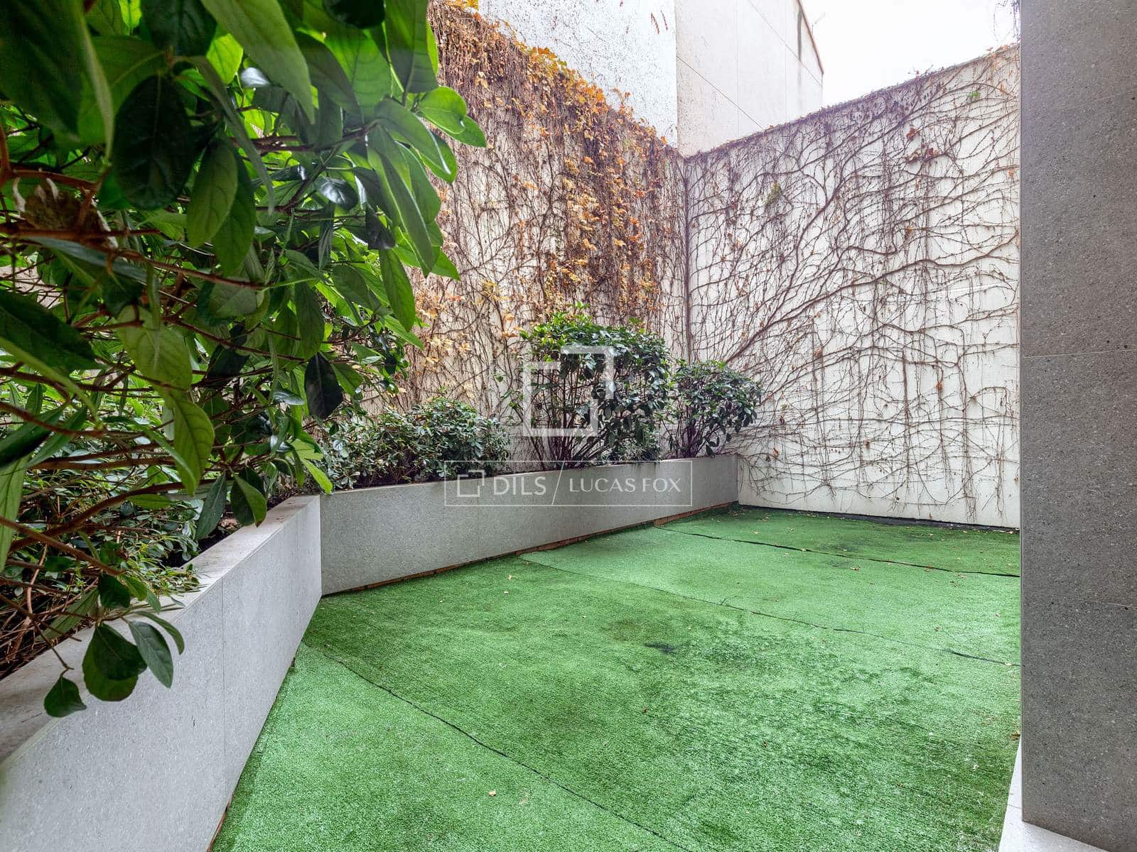 Apartamento de 2 habitaciones en Madrid ciudad en alquiler - 2.950 € (Ref: 9489759)