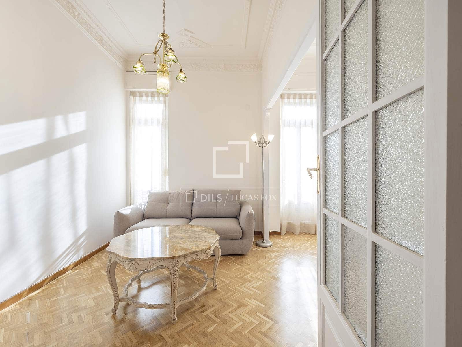 Apartamento de 3 habitaciones en València ciudad en alquiler - 2.600 € (Ref: 9489760)