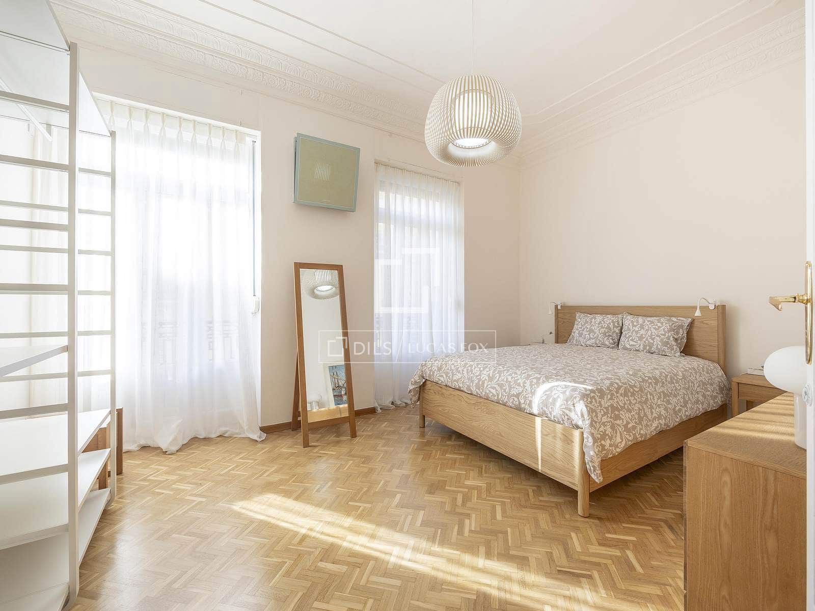 Apartamento de 3 habitaciones en València ciudad en alquiler - 2.600 € (Ref: 9489760)