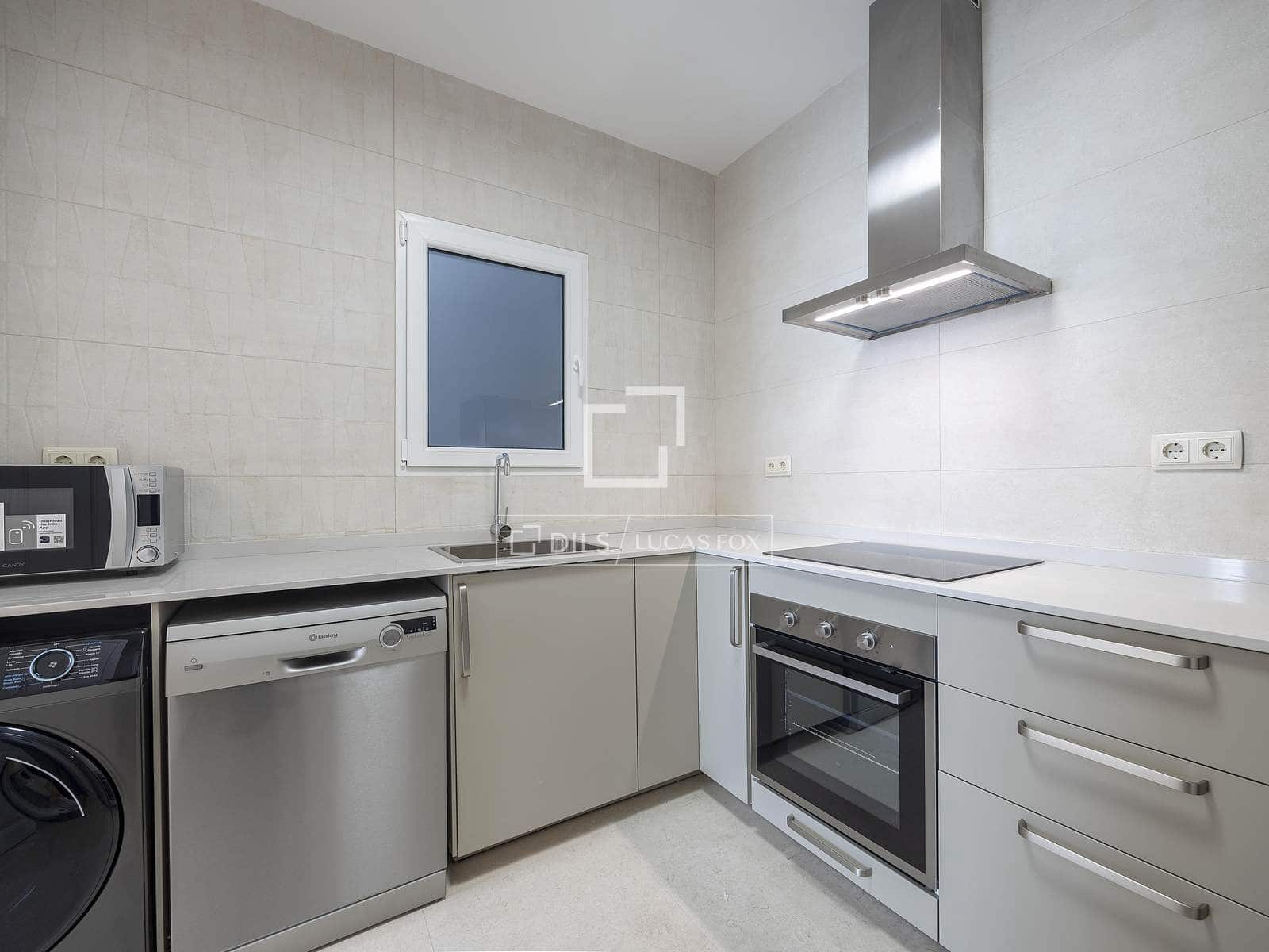 Apartamento de 3 habitaciones en València ciudad en alquiler - 2.600 € (Ref: 9489760)