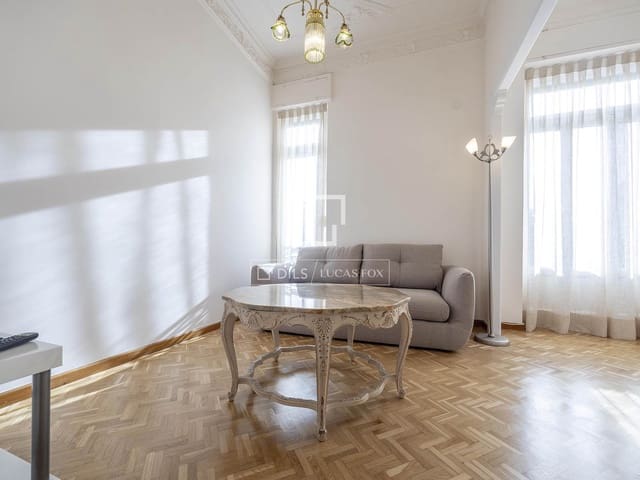 Apartamento de 3 habitaciones en València ciudad en alquiler - 2.600 € (Ref: 9489760)