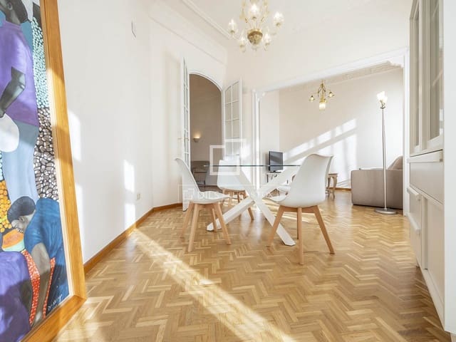 Apartamento de 3 habitaciones en València ciudad en alquiler - 2.600 € (Ref: 9489760)