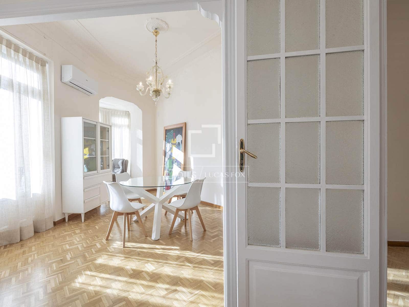 Apartamento de 3 habitaciones en València ciudad en alquiler - 2.600 € (Ref: 9489760)