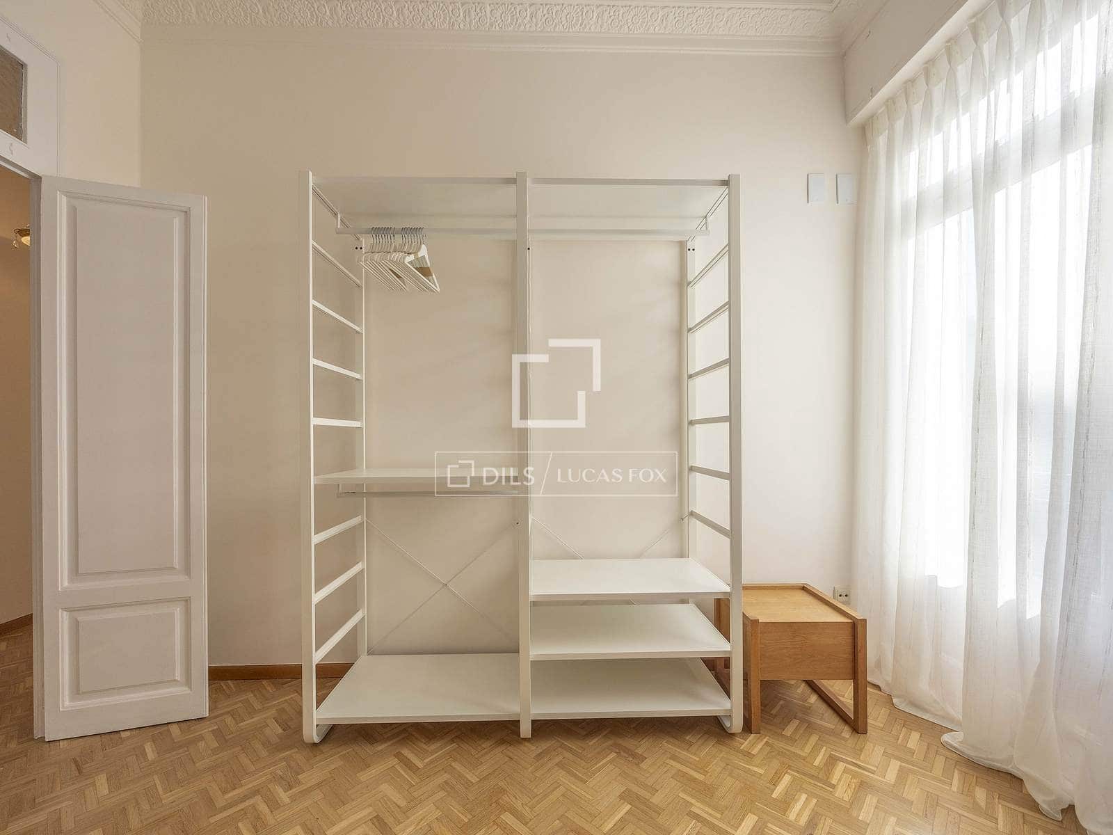 Apartamento de 3 habitaciones en València ciudad en alquiler - 2.600 € (Ref: 9489760)