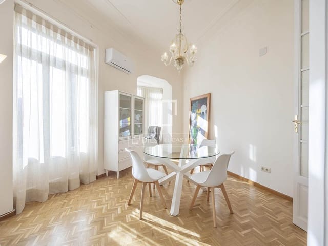 Apartamento de 3 habitaciones en València ciudad en alquiler - 2.600 € (Ref: 9489760)