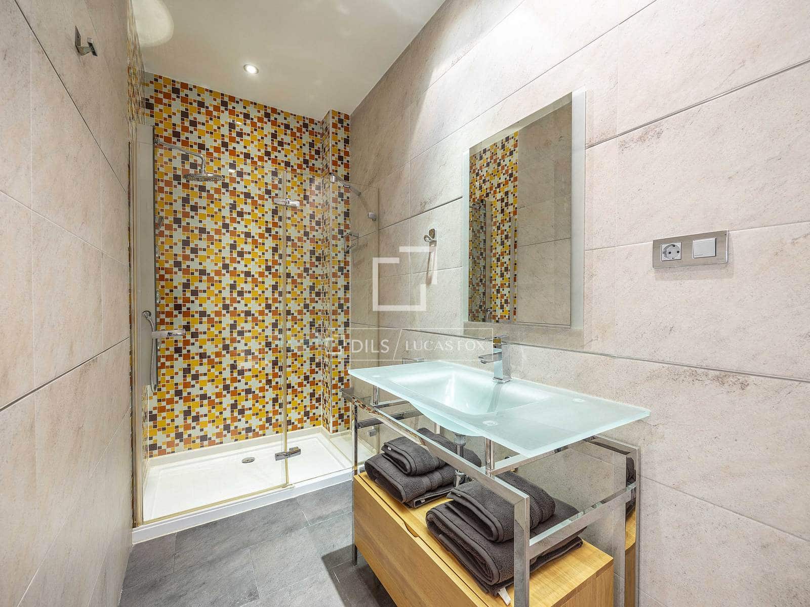 Apartamento de 3 habitaciones en València ciudad en alquiler - 2.600 € (Ref: 9489760)