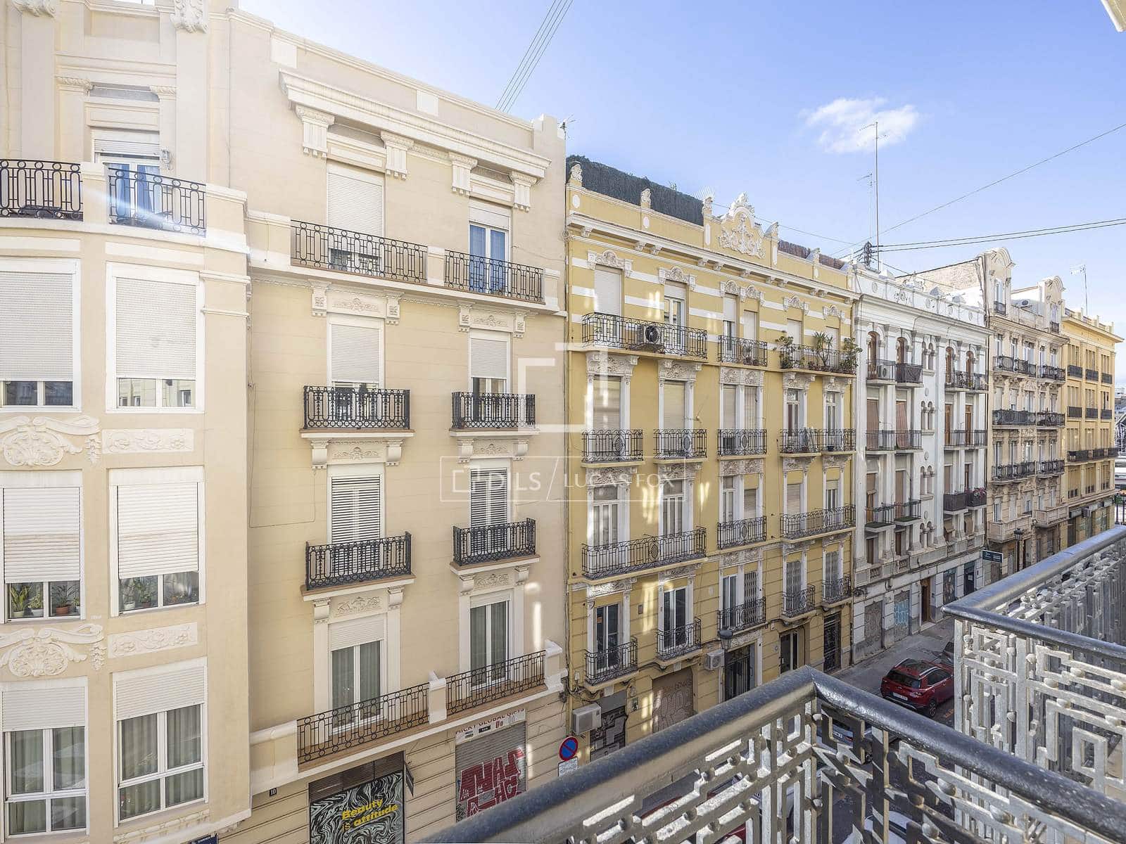 Apartamento de 3 habitaciones en València ciudad en alquiler - 2.600 € (Ref: 9489760)