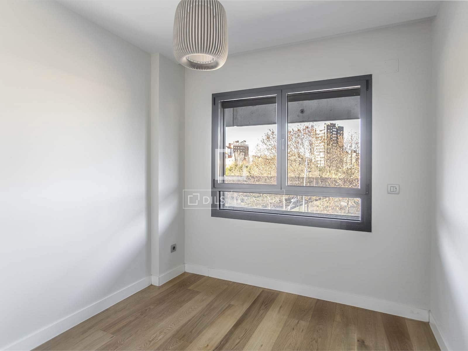 Apartamento de 2 habitaciones en Madrid ciudad en alquiler con piscina garaje - 2.300 € (Ref: 9489957)