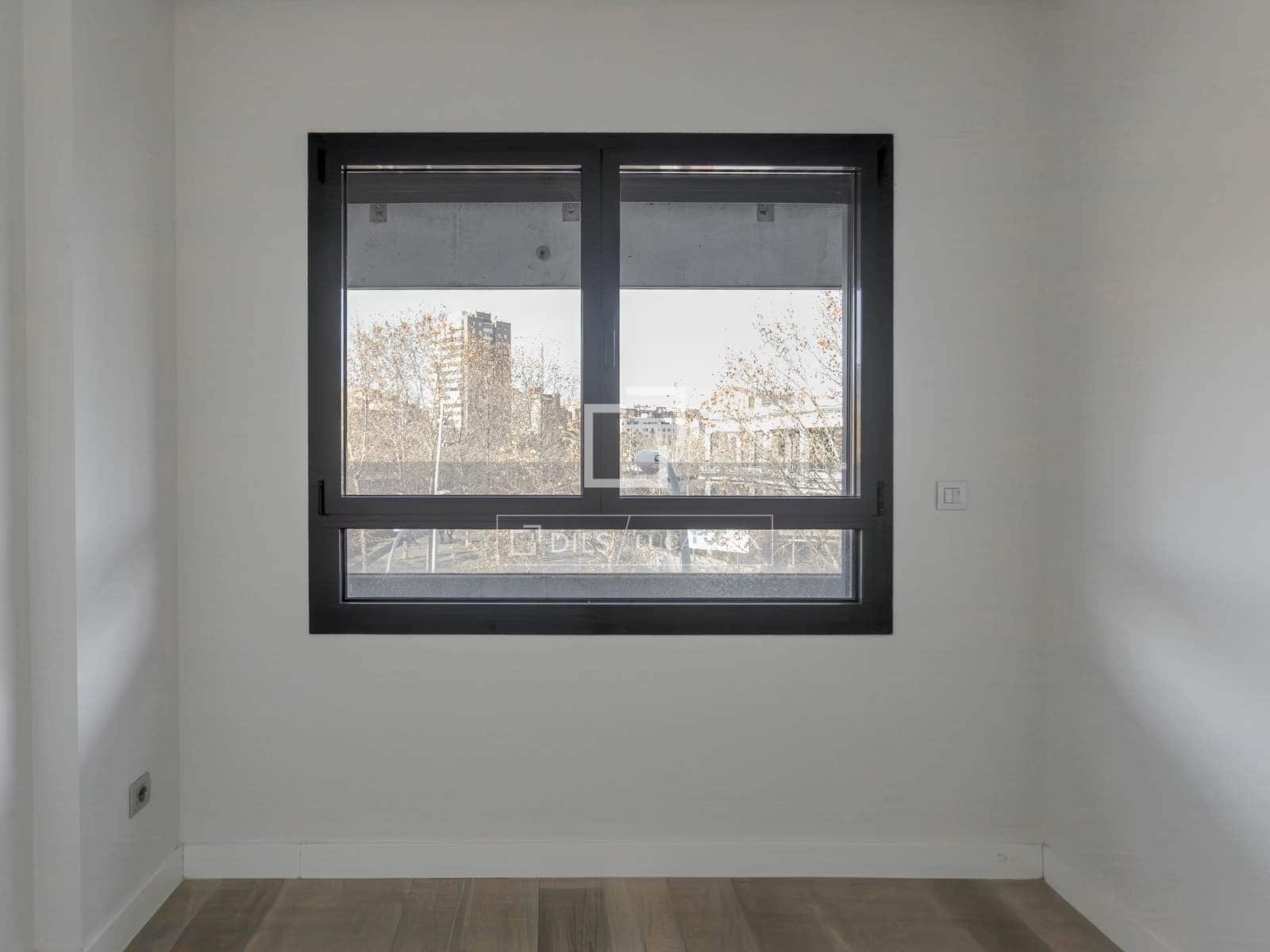 Apartamento de 2 habitaciones en Madrid ciudad en alquiler con piscina garaje - 2.300 € (Ref: 9489957)