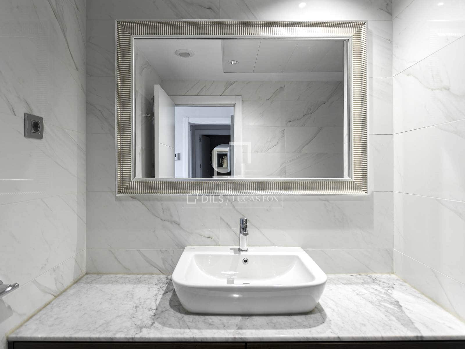 Apartamento de 2 habitaciones en Madrid ciudad en alquiler con piscina garaje - 2.300 € (Ref: 9489957)