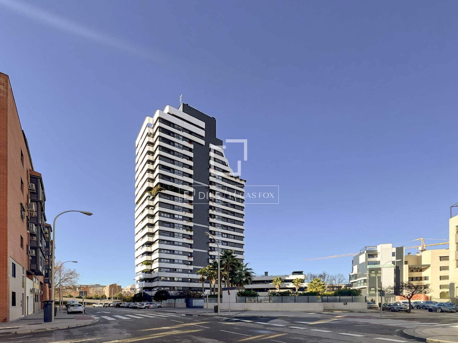 Apartamento de 2 habitaciones en Madrid ciudad en alquiler con piscina garaje - 2.300 € (Ref: 9489957)