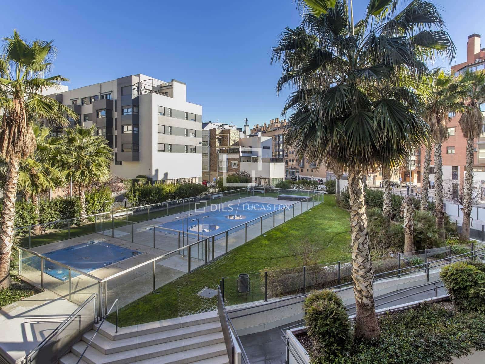 Apartamento de 2 habitaciones en Madrid ciudad en alquiler con piscina garaje - 2.300 € (Ref: 9489957)