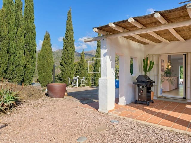 3 makuuhuone Huvila myytävänä paikassa Frigiliana mukana 
autotalli - 695 000 € (Ref: 9490067)