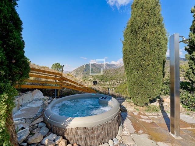 3 makuuhuone Huvila myytävänä paikassa Frigiliana mukana 
autotalli - 695 000 € (Ref: 9490067)