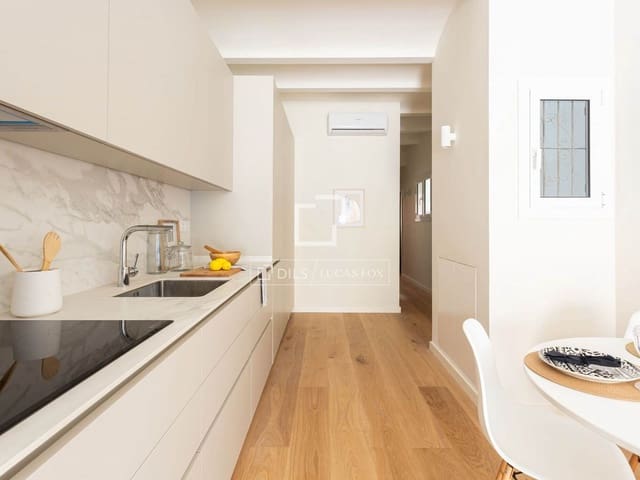 2 slaapkamer Appartement te koop in Barcelona stad - € 470.000 (Ref: 9490068)