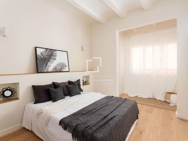 2 slaapkamer Appartement te koop in Barcelona stad - € 470.000 (Ref: 9490068)