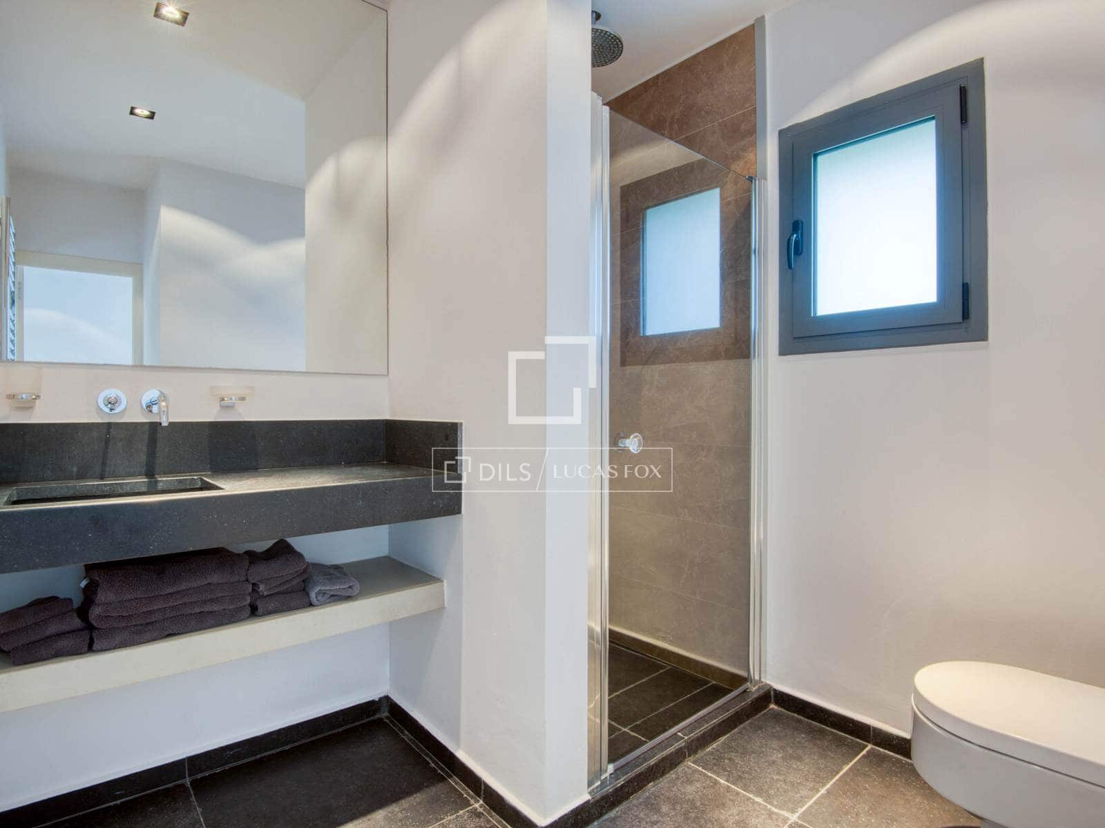 3 bedroom Villa for sale in Santa Cristina d'Aro with pool garage - € 995,000 (Ref: 9490069)