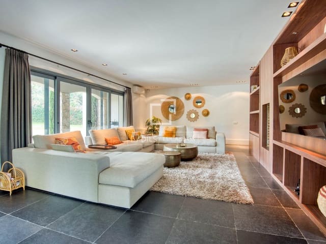 3 Zimmer Villa zu verkaufen in Santa Cristina d'Aro mit Pool Garage - 995.000 € (Ref: 9490069)