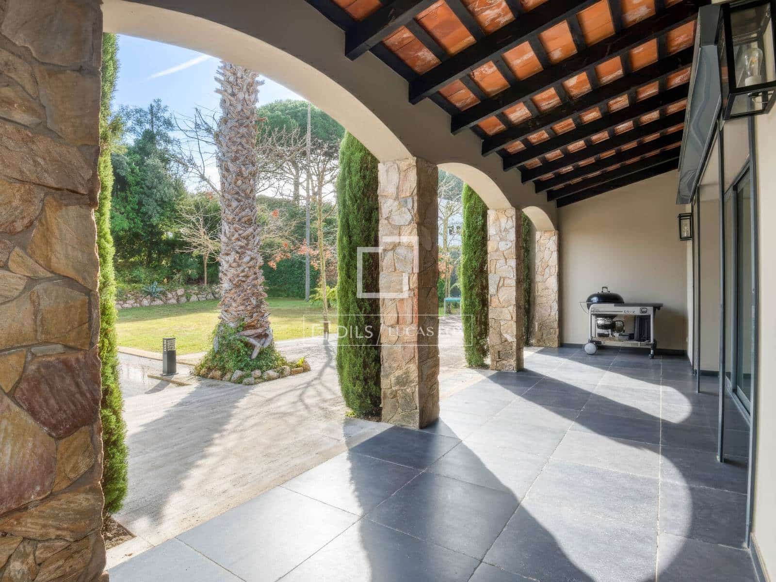 3 bedroom Villa for sale in Santa Cristina d'Aro with pool garage - € 995,000 (Ref: 9490069)