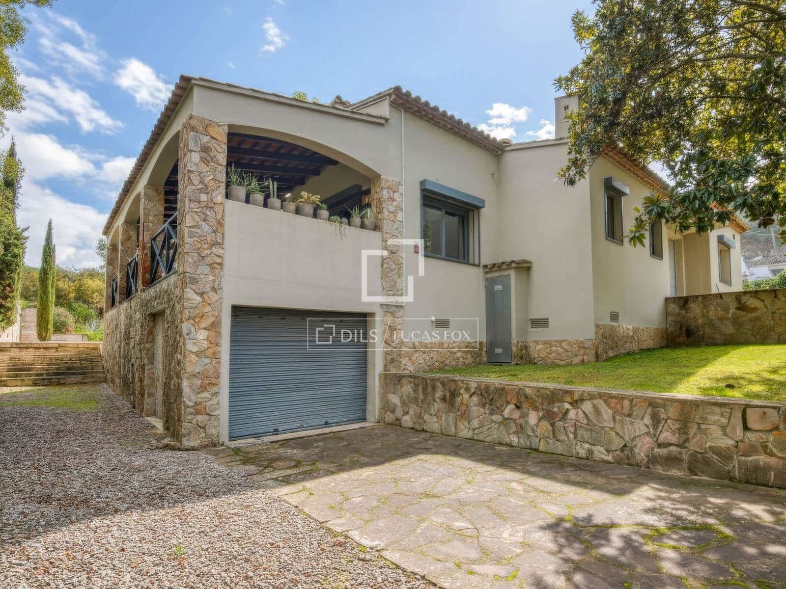 3 bedroom Villa for sale in Santa Cristina d'Aro with pool garage - € 995,000 (Ref: 9490069)