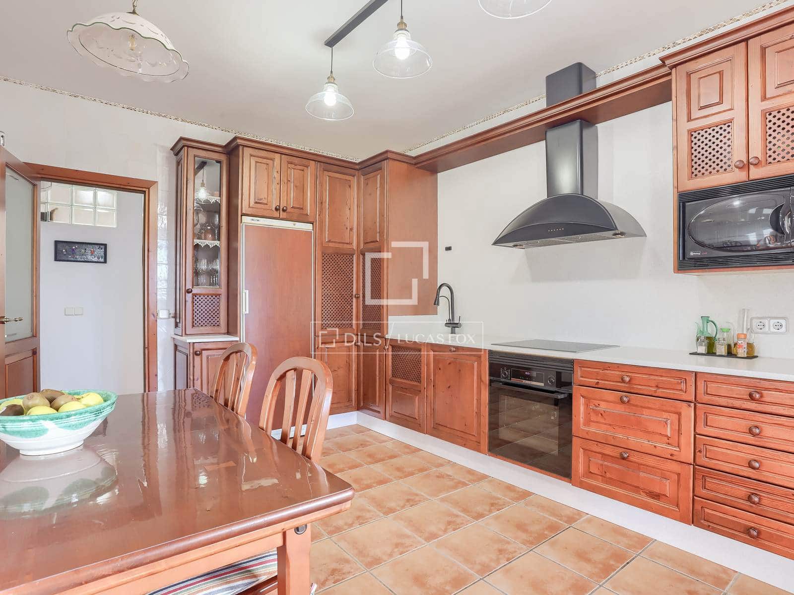 Chalet de 4 habitaciones en Puntiró en venta con piscina garaje - 1.700.000 € (Ref: 9491849)