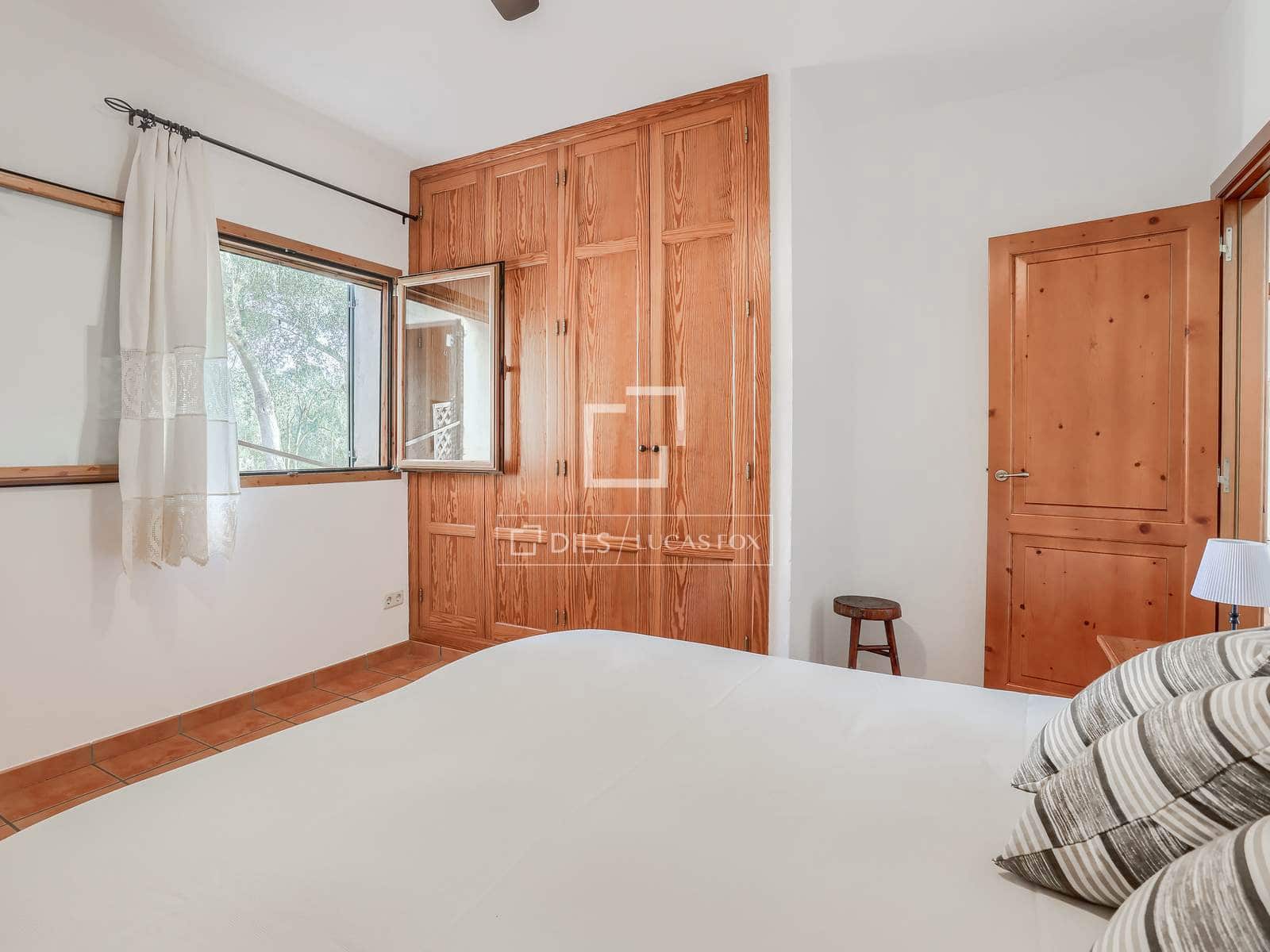 Chalet de 4 habitaciones en Puntiró en venta con piscina garaje - 1.700.000 € (Ref: 9491849)