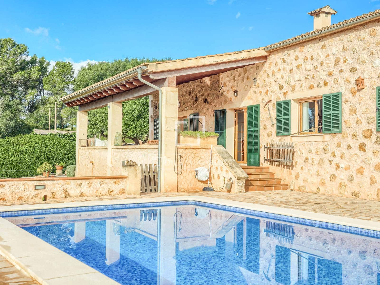 Chalet de 4 habitaciones en Puntiró en venta con piscina garaje - 1.700.000 € (Ref: 9491849)