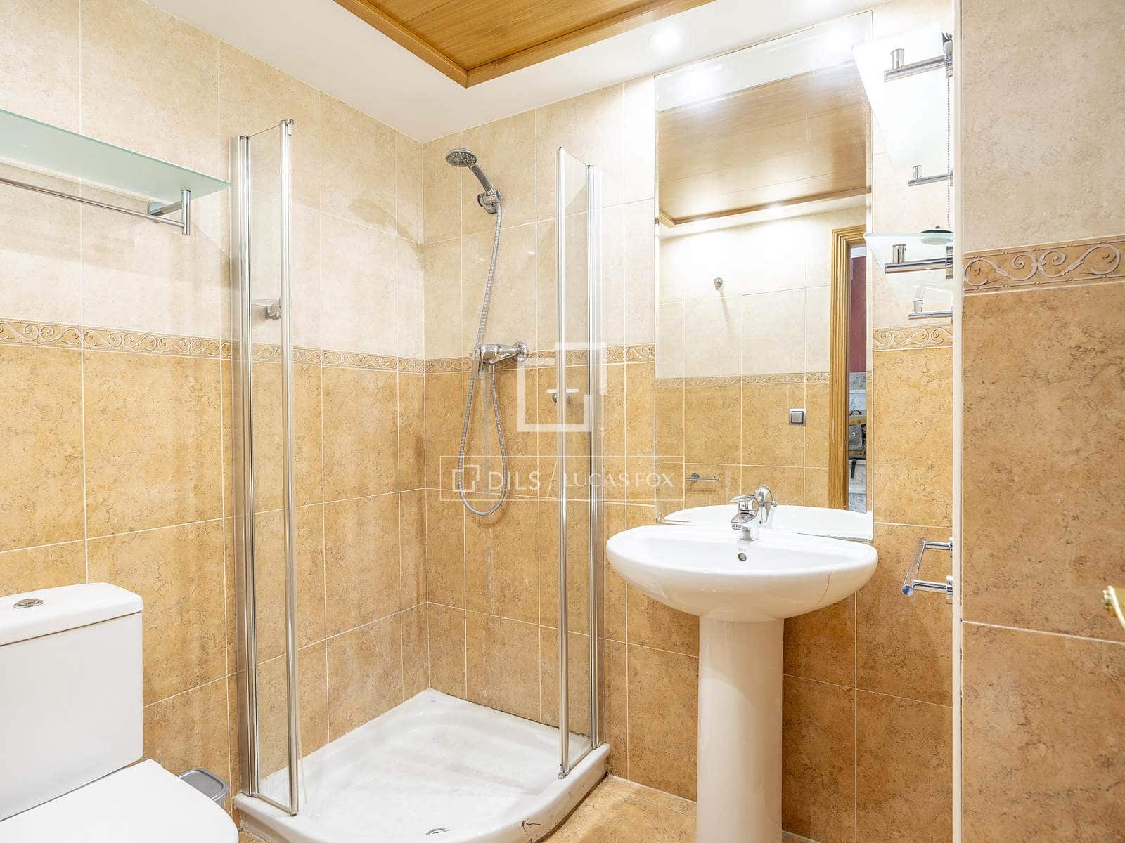 4 bedroom Apartment for rent in Betera with garage - € 1,900 (Ref: 9491850)