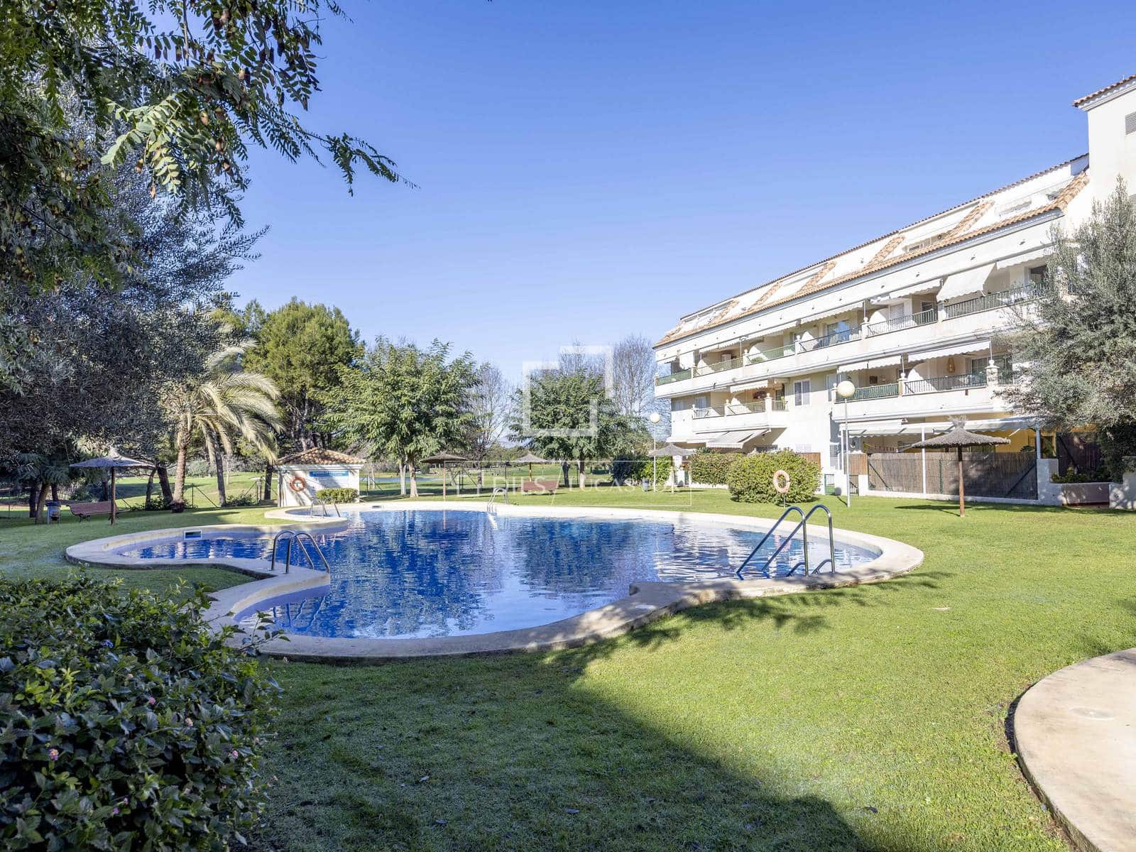 4 bedroom Apartment for rent in Betera with garage - € 1,900 (Ref: 9491850)