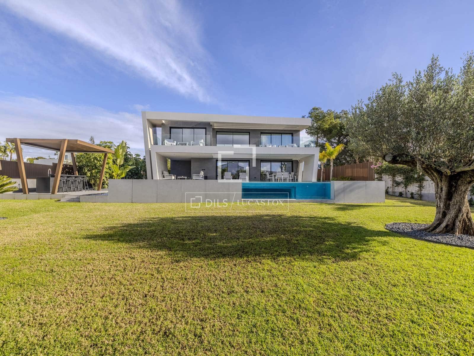 3 soveværelse Villa til salg i Javea / Xabia med swimmingpool garage - € 2.500.000 (Ref: 9492740)