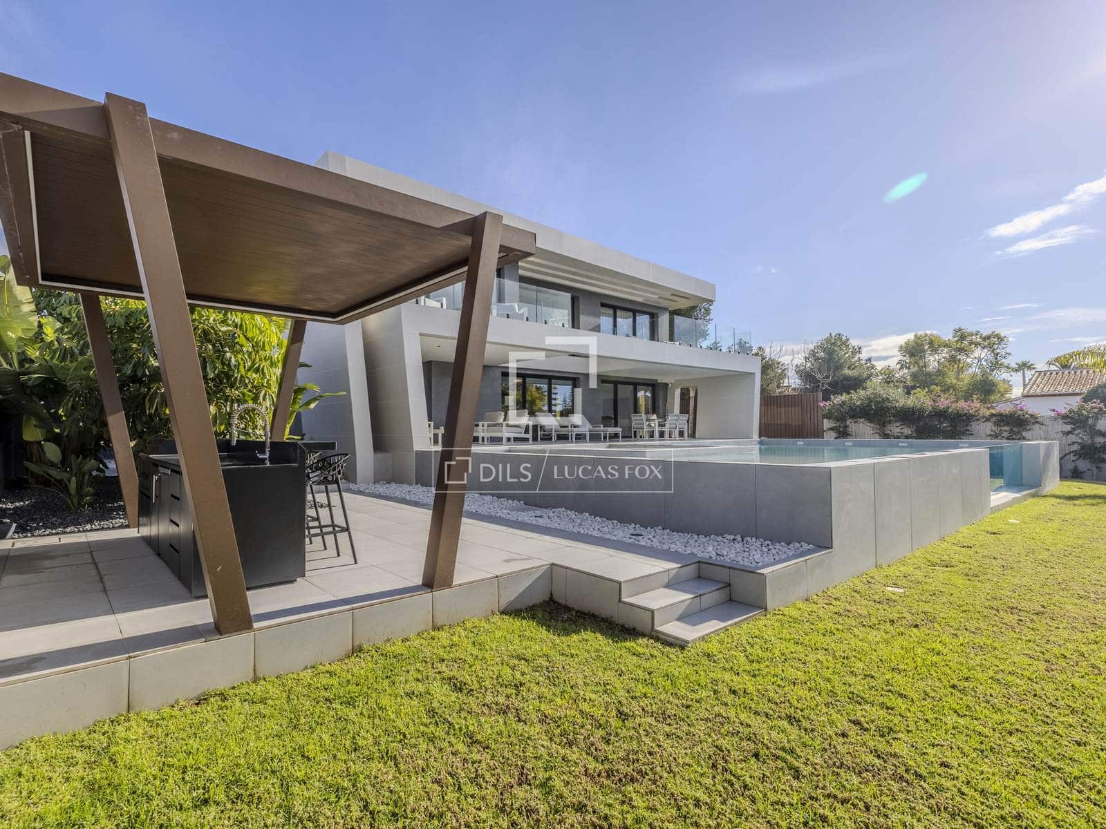 3 soveværelse Villa til salg i Javea / Xabia med swimmingpool garage - € 2.500.000 (Ref: 9492740)