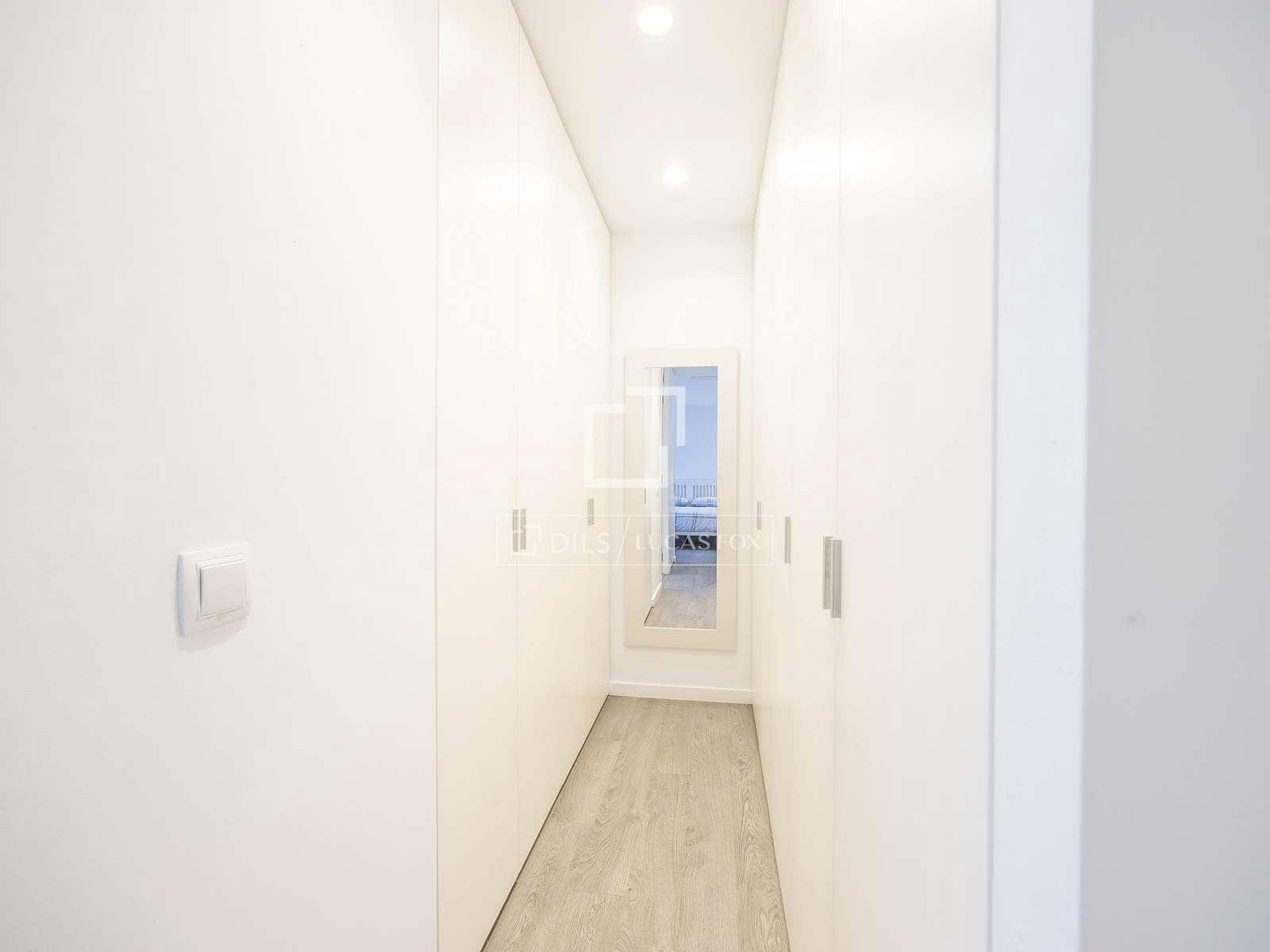 3 bedroom Apartment for rent in Valencia city with garage - € 3,100 (Ref: 9492741)