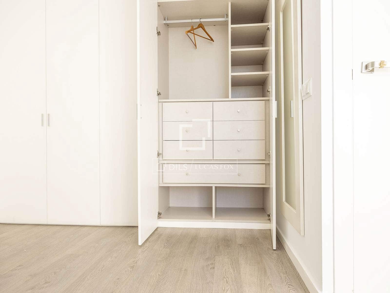 3 bedroom Apartment for rent in Valencia city with garage - € 3,100 (Ref: 9492741)