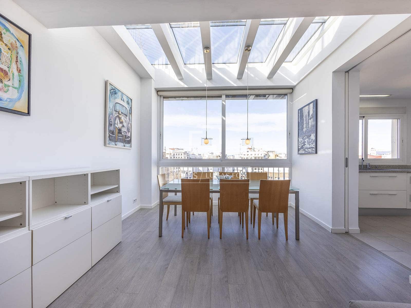 3 bedroom Apartment for rent in Valencia city with garage - € 3,100 (Ref: 9492741)